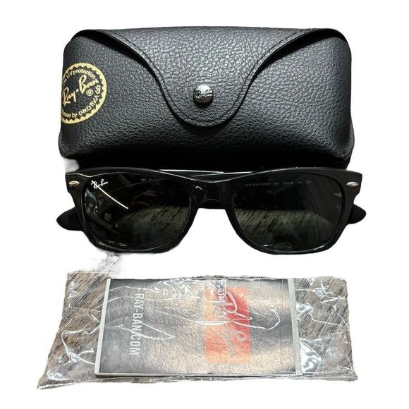 Ray-Ban Men's New Wayfarer Sunglasses Black Frame Polarized Lens - Picture 3 of 10
